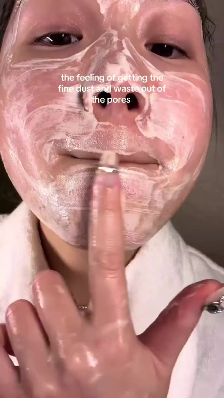 SKIN1004 Centella Ampoule Foam – 20ml
✨ غسول رغوي بالسنتيلا يزيل المكياج والشوائب بفعالية بنسبة تنظيف توصل لـ 92.6%، بدون ما يجرّد البشرة من زيوتها الطبيعية.
💧 تركيبة بجوز الهند تنظف بلطف + ترطيب.
🌿 غني بالسنتيلا يهدّئ البشرة ويوازنها.
🧴 قوام كريمي يتحول لرغوة ناعمة تنظف بعمق بدون جفاف أو تهيج.
💗 مناسب لكل أنواع البشرة حتى الحساسة.
المنشأ / كوريا 🇰🇷

توجد توصيل لجميع المحافظات العراق 🇮🇶🚚🚕للحجز والاستفسار يرجى التواصل عبر الخاص 📩💌توجد لدينا عروض خاصة وخصومات وهدايا 🎁😍


**إذا كنت صاحب هذا الإعلان وتريد حذفه لأي سبب، رجاءا أرسل رسالة إلى الدعم الفني**