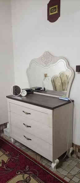 6 قطع اي نقص ما بيه
السعر 750 الف وبيه مجال للشراي 
بكاني سليمانيه هوانه 
للستفسار على هاذة الرقم واتساب وخط شغال 
***********
