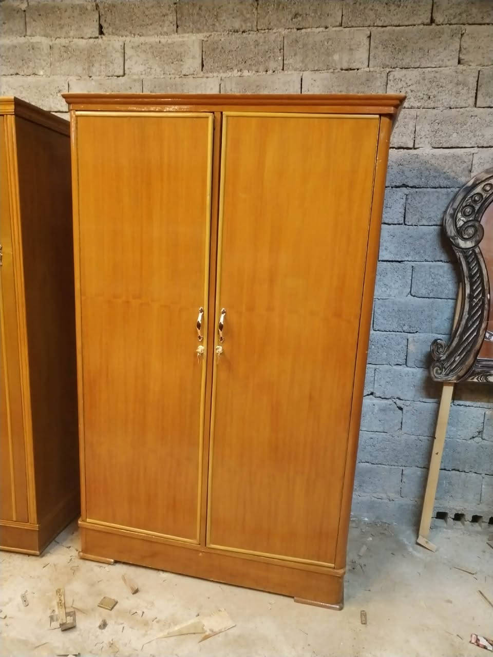 ابو6ب240 
ابو4ب200 
ابو3ب175
ابو2ب130 كلهن نضيفات مصبوغات جديد ويدات وقفاله وصبغ جديد


**إذا كنت صاحب هذا الإعلان وتريد حذفه لأي سبب، رجاءا أرسل رسالة إلى الدعم الفني**