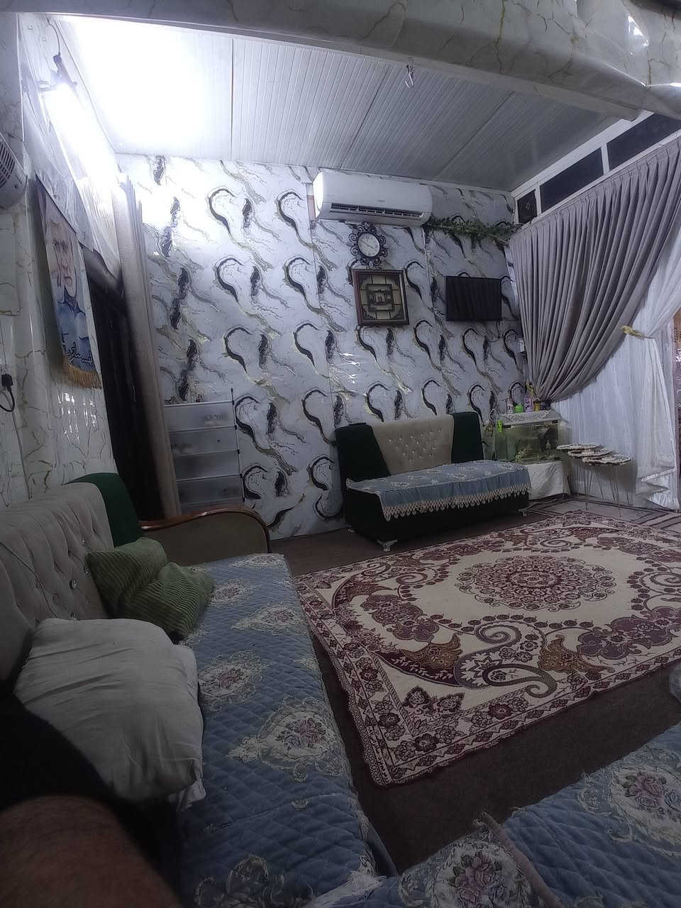 سلام عليكم بيت للبيع مكانه بل جامعين قرب جسر الهنود مساحه البيت 74طابو صرف ا السعر 355
اسفسار اكثر *********** البناء قديم
