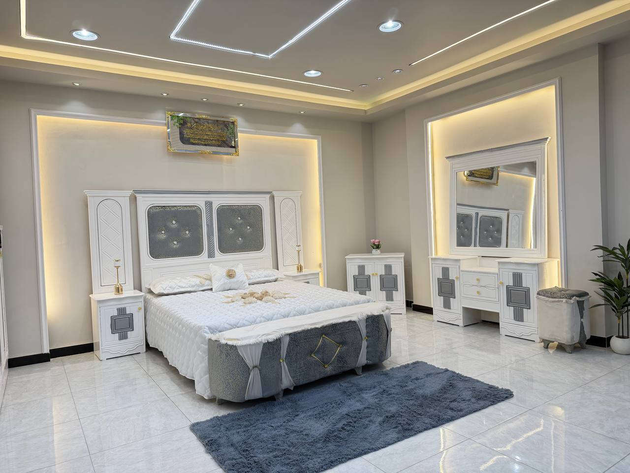 السعر // مليون فقط 😍

🔅تفاصيل الغرفة المرمري  ....

 خارج ٤ملم ام دي اف 🔺
وداخل معاكس ٣ملم 
صبغ حراري  درجة اولى 

عدد القطع  ٧ قطع 😍
🔺1 //جرباية  قياس  ١٦٠ × ٢٠٠ 
🔺//ميز جانبي ايسر قياس ٥٠
🔺2// وميز  جانبي  قياس ٥٠
🔺3// زاوية ارتفاع مترين عرض ٨٠
🔺4// وميز بلازمه  
🔺5//وميز مراية ارتفاع مترين عرض ١٢٠
🔺6// وكنتور ٦ باب  ارتفاع مترين و١٥ طول ٣ متر و١٥

القطعه الثامنة حسب الطلب شازلون
سعرها ٥٠ الف ❤️

(توصيل مجاني مركز بغداد )
التوصيل يشمل الشد مجاني 🔥
(اطراف ٥٠)
باقي المحافضات حسب البعد
شازلون سعرها ٥٠ الف
شازلون مخزن ٧٥ الف


**إذا كنت صاحب هذا الإعلان وتريد حذفه لأي سبب، رجاءا أرسل رسالة إلى الدعم الفني**