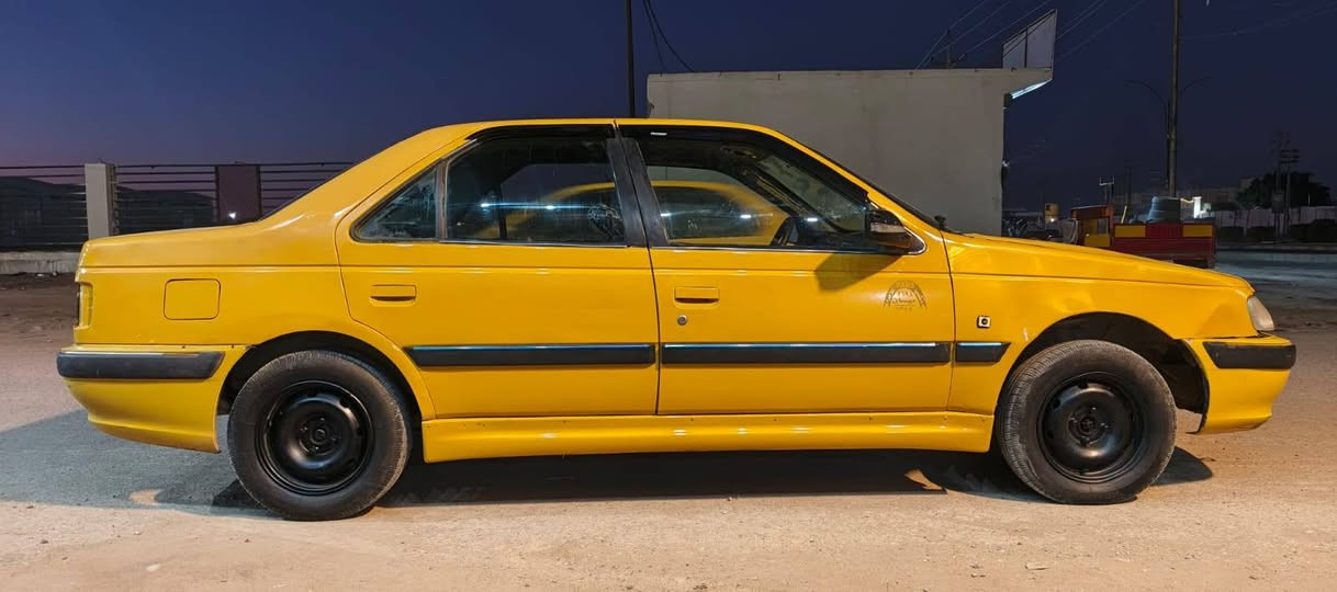 سلام عليكم  بيجو بارص. سنويه 30 مصفره بل 26 مكينه كير كله جاهز بيهه رشات خفيفه. تخم تاير  حداديه كله جاهز. السعر 25 وبيهه مجال.. للشراي عنواني ميسان.***********... موديل 13
