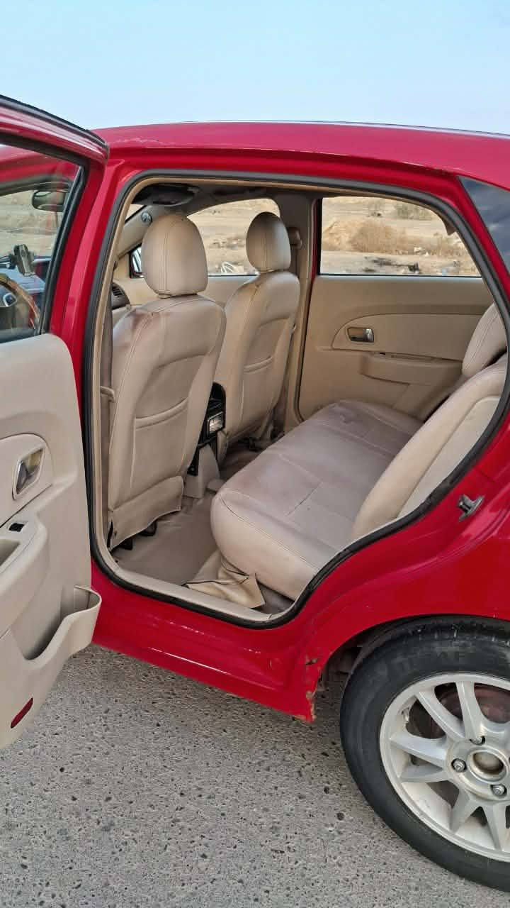 سلام عليكم شيري فلاوين موديل 2011 بسمي السنوية 2027 مكينة كير مكفولات تخم تاير حدادية جديدة تبريد تدفئة وكهربائيات كلة شغال  السيارة بيها باب السايق وجراد بالبنيد  السعر 35 مكاني بغداد الحسينية *********** موجود واتساب
