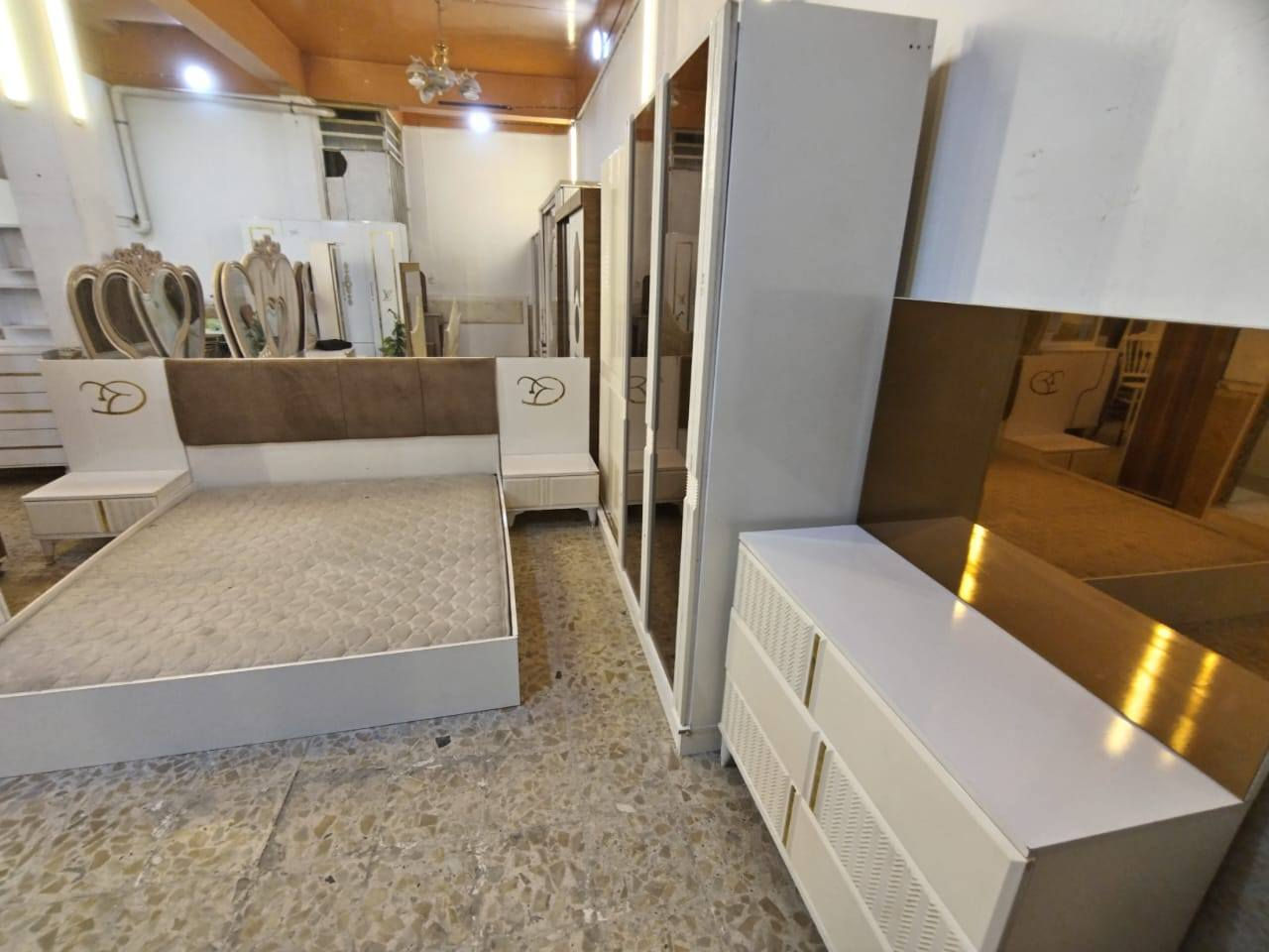 ٣٧٥ الف مع النقل والشد الطابق الأرضي داخل محافظة النجف الاشرف *********** ***********
