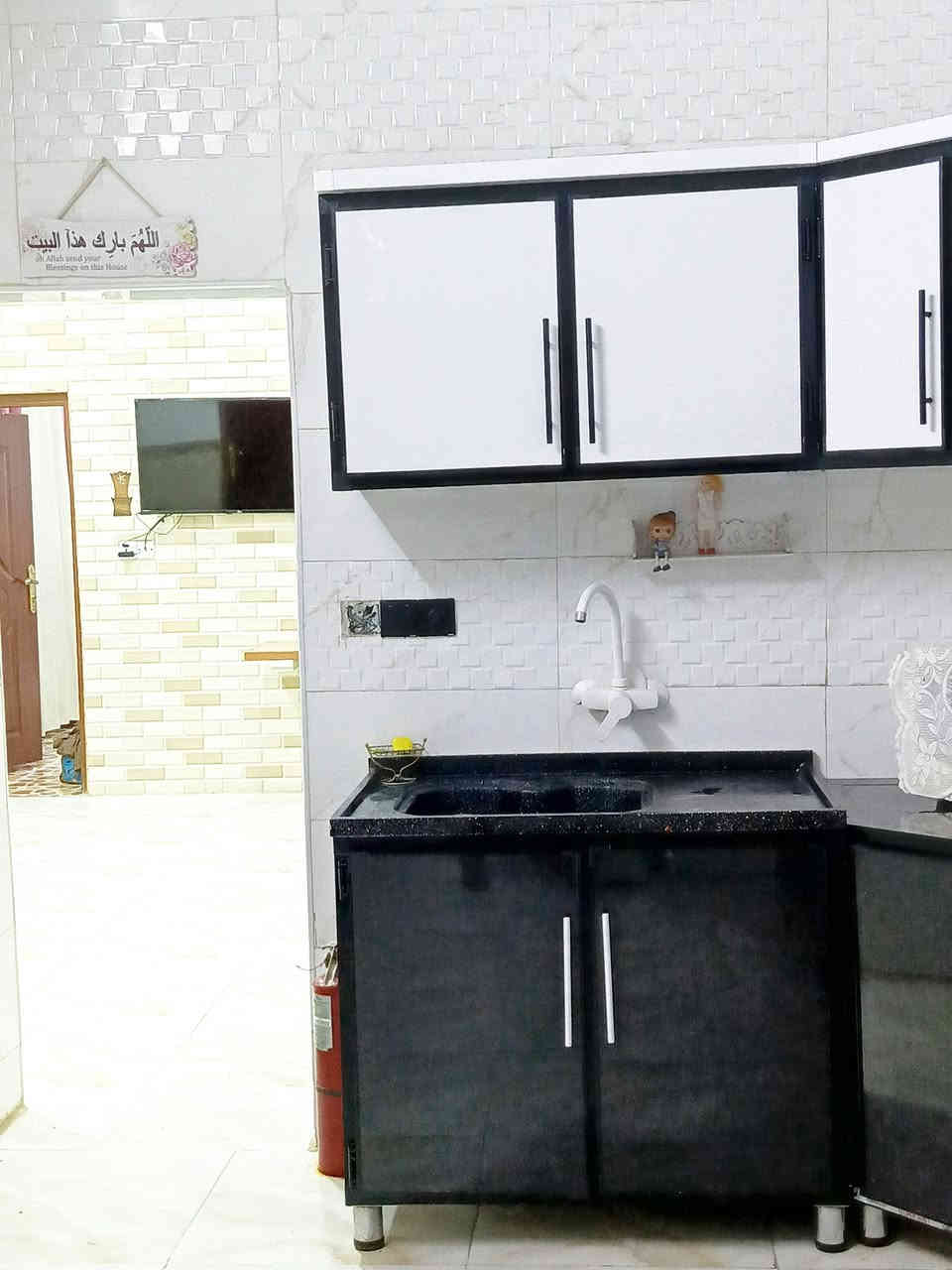 بيت طابو صرف للبيع
ديوانيه/  شافعيه/ حي الزهراء 
سايدين المعمل خلف شارع ستين

 مساحة 150م طابقين 
3غرف نوم وصالتين ومطبخ واستقبال وطارمه مساحه نزال 9متر وع عرض البيت 
خدمات كامله 
ماء 
كهرباء
 إنارة 
ضوئي 
مجاري (تحت الانشاء)
عالي عن الشارع 
سعر البيت 58 وبي مجال 

وعندي قطعه حايط ع حايط مع  البيت 150متر أيضا للبيع سعرها وحدها 25
ملاحضه
البيع أما البيت فقط 
او البيت مع القطعه 
القطعه وحدها ماتنباع
استفسار *********** واتساب 
 خاص مفتوح
