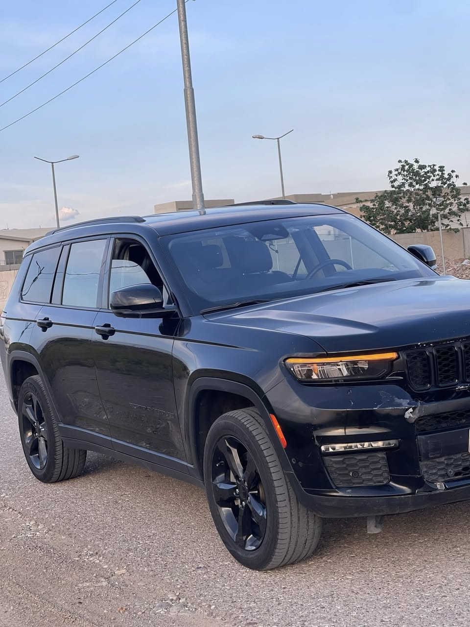 جيب كراند شيروكي ٢٠٢٣ (رقم اربيل)

سعر مناسب 280$  

  Limited L 4*4
***********📞
هزه وفحص جديد

لمتد فول مواصفات عدا البانوراما

سبعه راكب سياحي 

كامرات ٣٦٠ درجه 

حساسات عدد١٢ امامي خلفي 

نقطه عمياء

مرايه وسطيه شاشه ذكيه

رادار امامي متفاعل

كشنات جلد وكشن سياحي خلفي

كشنات تدفئه وتبريد امامي وخلفي

كشنات ذاكره خزن

تبريد منفصل

صندوك كهرباء

بردات خلفيه بلاديه

السياره فول بلاك توب

شحن لاسلكي اكيد

بعد بيها مواصفات 

ضررها بدايه البنيد تقريبا ٤٠ سم صبغ فقط
بدون شواصي ودواخل 
الباقي كله كفاله من التعديل والصبغ

تفاصيل اكثر ***********
