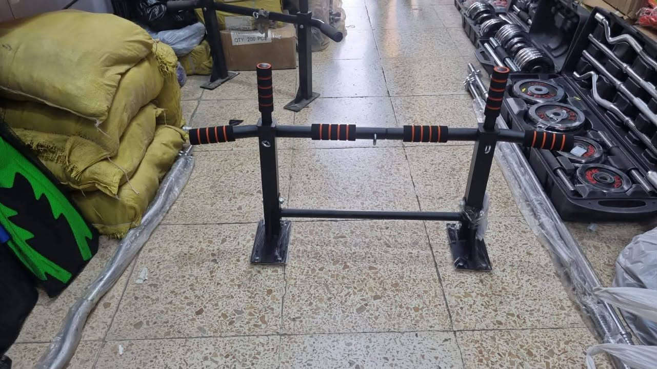 عقله جداريه 🏋️‍♂️  تصوير من داخل المحل السعــر  33 الف دينـــار دبل بوري مو العادية 📍
جديد طك كارتون بيدك
حديد اصليييييه تتحمل اوزان جدا عاليه توصل لل120كيلو واكثر

مكان مخصص لتعليك كيس الملاكمه + جويات من شركه ✔️
توصيلنه خلال 24 ساعه وطلب يمك 

🔹تجهيزات ارض الابطال 🔹
عنوان بغداد حافظ القاضي .. 
للحجز مرسله الخاص او الاتصال على *********** . 
توصيل 5 كل مناطق عراااق من شماله الجنوبه 💪🏻 

#عقله #عقله_جداريه #كمال_اجسام #تجهيزات_رياضيه
