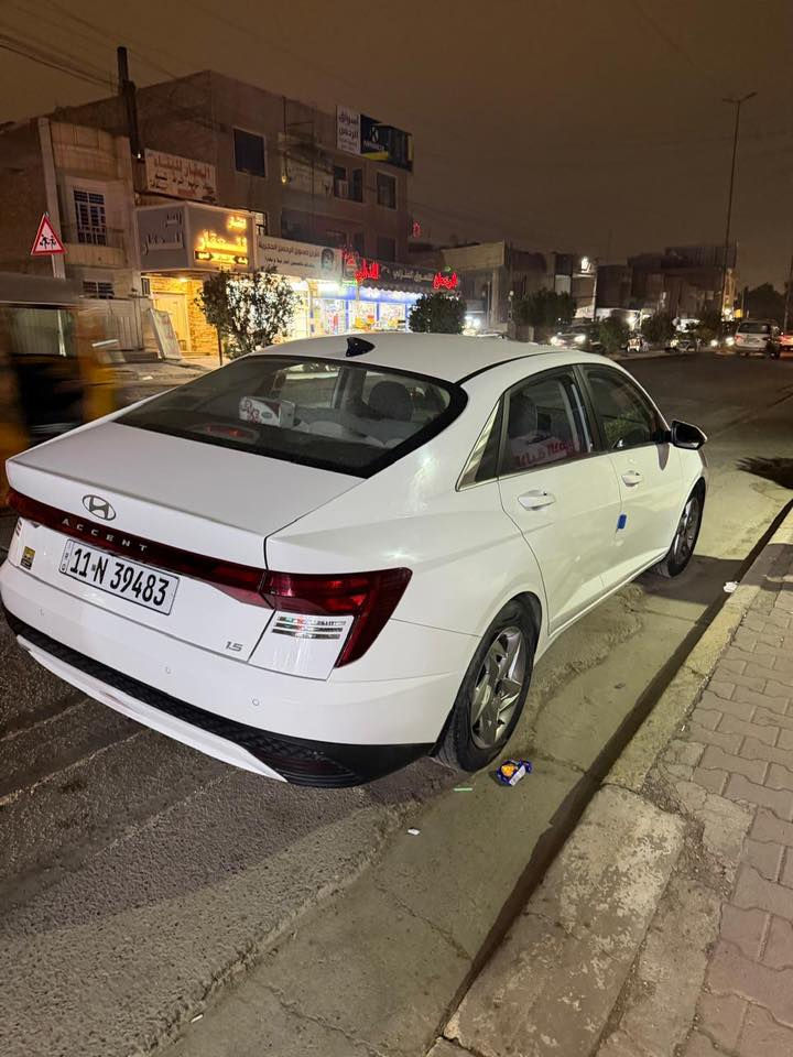 اكسنت للبيع
خليجي موديل 24
فول مواصفات
ماشيه 42 الف
مكفوله من الصبغ والضربة والتبديل والبارد
السعر143 وبيها مجال ان شاء الله 
مكاني بغداد البنوك 
***********
