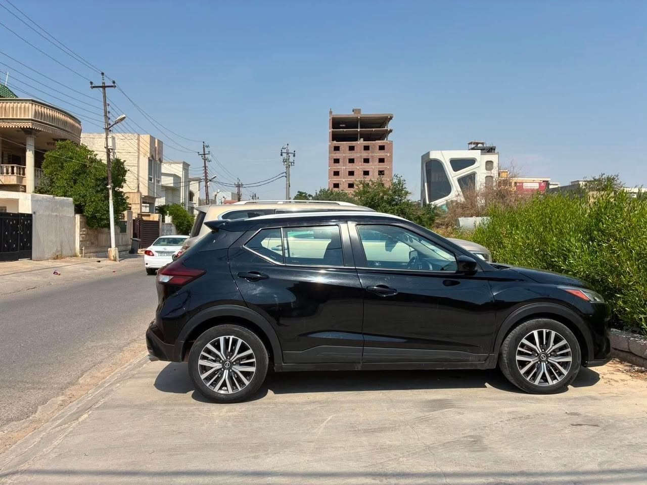 🚗 نیسان کیکس ٢٠٢٢ - SV
سەیارەیەکی زۆر خاوێن و بێ کێشە بۆ فرۆشتن.
کورتەی مواسەفات:
 مۆدێل: 2022 (مواسەفات SV)
 بزوێنەر: 1.6L 
 تایبەتمەندی: بەسەمە و شەغال، شاشەی گەورە (CarPlay)، کامێرای دواوە، ڕاداری پێشەوە و خاڵی کوێر، کروز کۆنترۆڵ، زۆر  تایبەتمەندی تر*

سەیارەکە  بۆیاغی نیە

تەنیا  87هەزار رۆشتووە

شوێن📍:هەولێر

ژمارەی مۆبایل 
***********

سعری ١٢٩ تۆزەکی کەم مەجال أربيل, العراق
