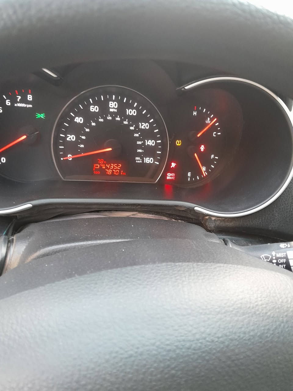 للبيع سورنتو موديل 2015 حره وارد امريكي جاهزه سعر 120ستفسار ***********
