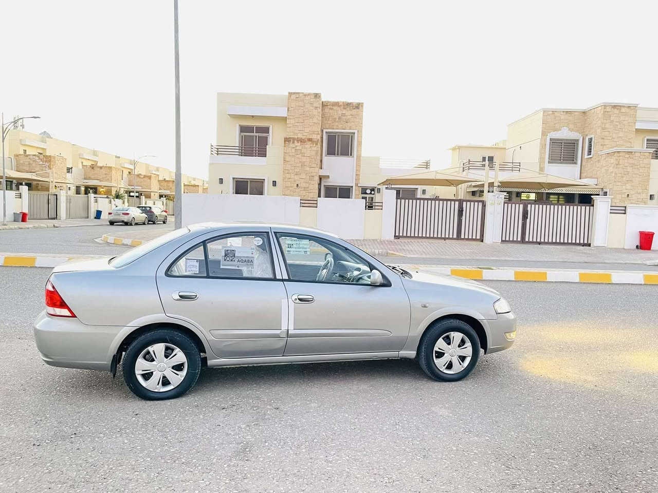 السلام عليكم
نيسان سني 
موديل 2009
خليجي
رقم اربيل الدولي سنويه لل29
كير اوتوماتيك 
جام كهرباء 
شاشه وكامره

(كير -محرك -تبريد -تدفئه -كهربائيات) كله بلشرط
تخم تاير جديد 
السياره جاهزه من الدعاميه للدعاميه. 
السياره بيه ضرر بس البنيد شواصي لغود مكفولة صور السونار مرفقه مع الصور 
#السعر ( ٨٦ )وبيه مجال للشراي 
رجائا لا تعاملني بلتلفون 
مكان السياره تكريت 
للاستفسار الاتصال على الرقم ***********
