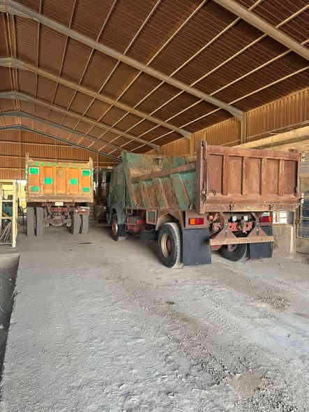 سلام عليكم البي للبيع ١٩٩٣ مكينه ٨ ٢٨ كير سته وشلعه شاصي عدل سبرنكات ابو ٣ اكسن جيف ٢١٠ وبيه مجال
‏‪0771 865 0403‬‏
