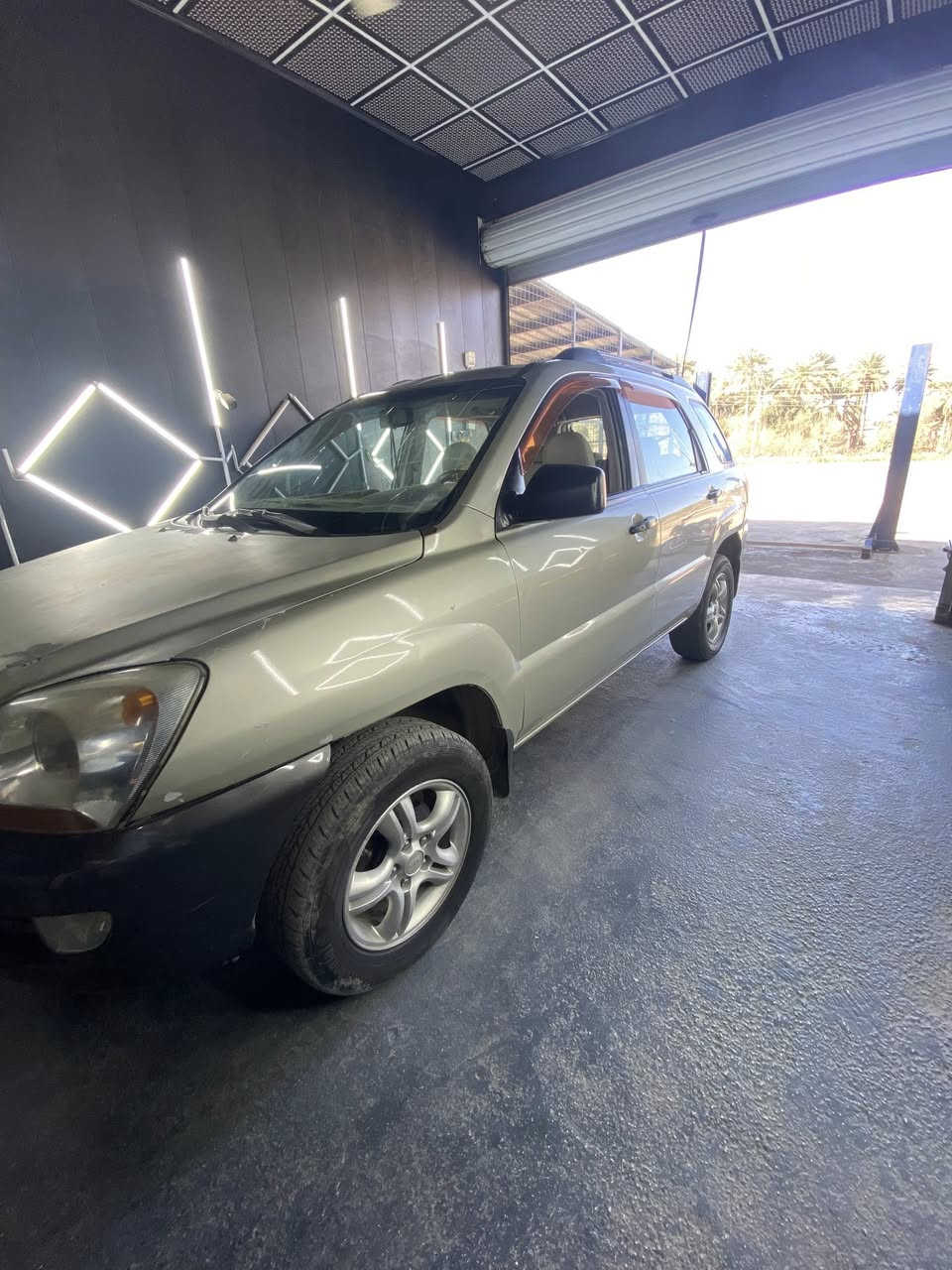 سبورتج وارد امريكي 2007 محرك 6 سلندر رقم بغداد كير محرك مكفول ضررها بجم بدون لغد بدون شاصي 
بيها 5 قطع صبغ
السعر 85 وبيها مجال
ترهم مراوس حسب القناعه
العنوان ديالى شهربان
***********
