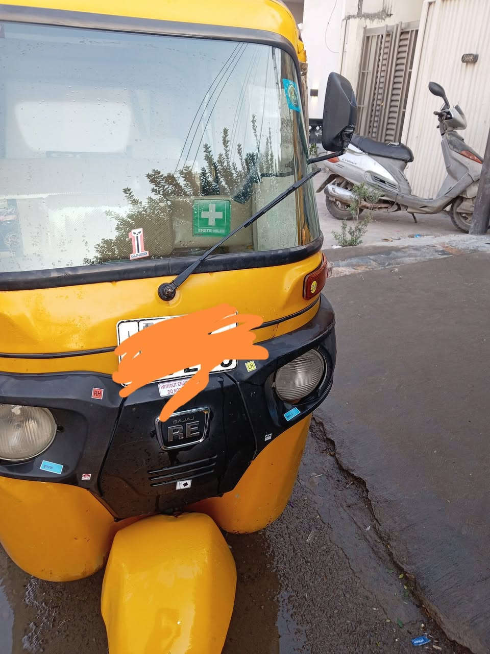 السلام عليكم شباب تكتك20شهر ال12رقم وسنوية تكتك خير من اللة مكينة مشروكة جديد صار سبوع بيهة ضربة جوة الباب مال بانزين معمرة وبيهة صبغ مكانات قليلة مكاني الدورة ابو دشير والشراي يدلل ***********
