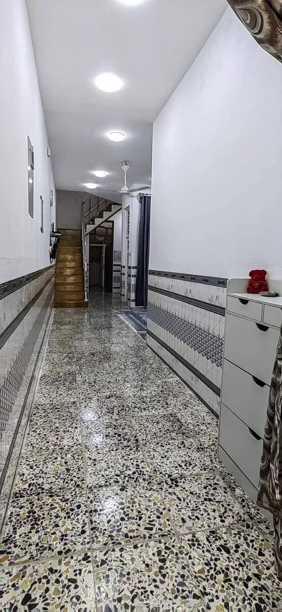 بيت للبيع حي المبروكة المساحة ١٥٠ بناء طابقين للستفسار الإتصال على الرقم ***********
