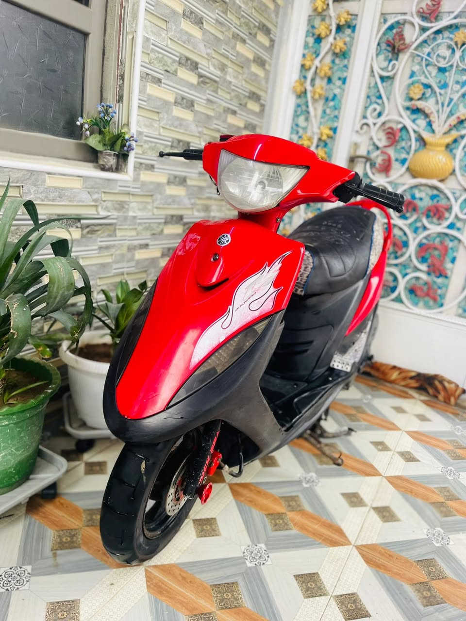 السلام عليكم دراجه ماكس عدله للبيع 2005 دراجه مكفوله //شلعه ومعدل فول// كهربائياته جاهزه السعرر 800🔥وبيه مجال ///***********
