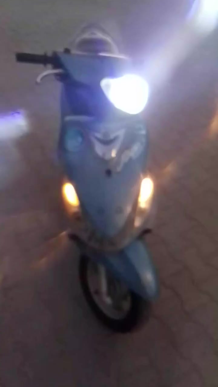 سلام عليكم دراجه ماكس قجمه للبيع دراجه كامله كهربائيات سلف هندر
شراي يراسلني وخدمته *********** مكاني بصره القديمه
