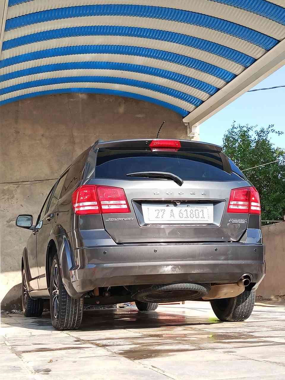 دوج جورني للبيع. أو مراوس بسورنتو حسب القناعه. 🧡
موديل: 2017
وراد: أمريكي
7راكب
بصمه. 
مثبت سرعة. 
كامره خلفي. 
شاشه لمس صغيره. 
تحكم ستيرن. 
لايت منضومة زنون كامل. 
أنارة ترحيب. 
تبريد+تدفئه. 
كهربائيات كله شغاله. 
المكينه برغي مامفتوح بيه. 
حداديه +مكينه+كير. خير من الله. 
سياره حادثه بسيط بل بجم. وغراضه نفسيته مرجعينه. 
يعني حادثه جداً بسيط. 
سياره بأسمي مشروع وطني. رقم انكليزي.
 هزه وسنويه. كله جديد. 
سياره أستخدام شخصي. 
المكان: ناصريه 
سعر المطلوب:( 130)وبيه مجال. 🧡
للأستفسار أكثر على الرقم.(***********)
