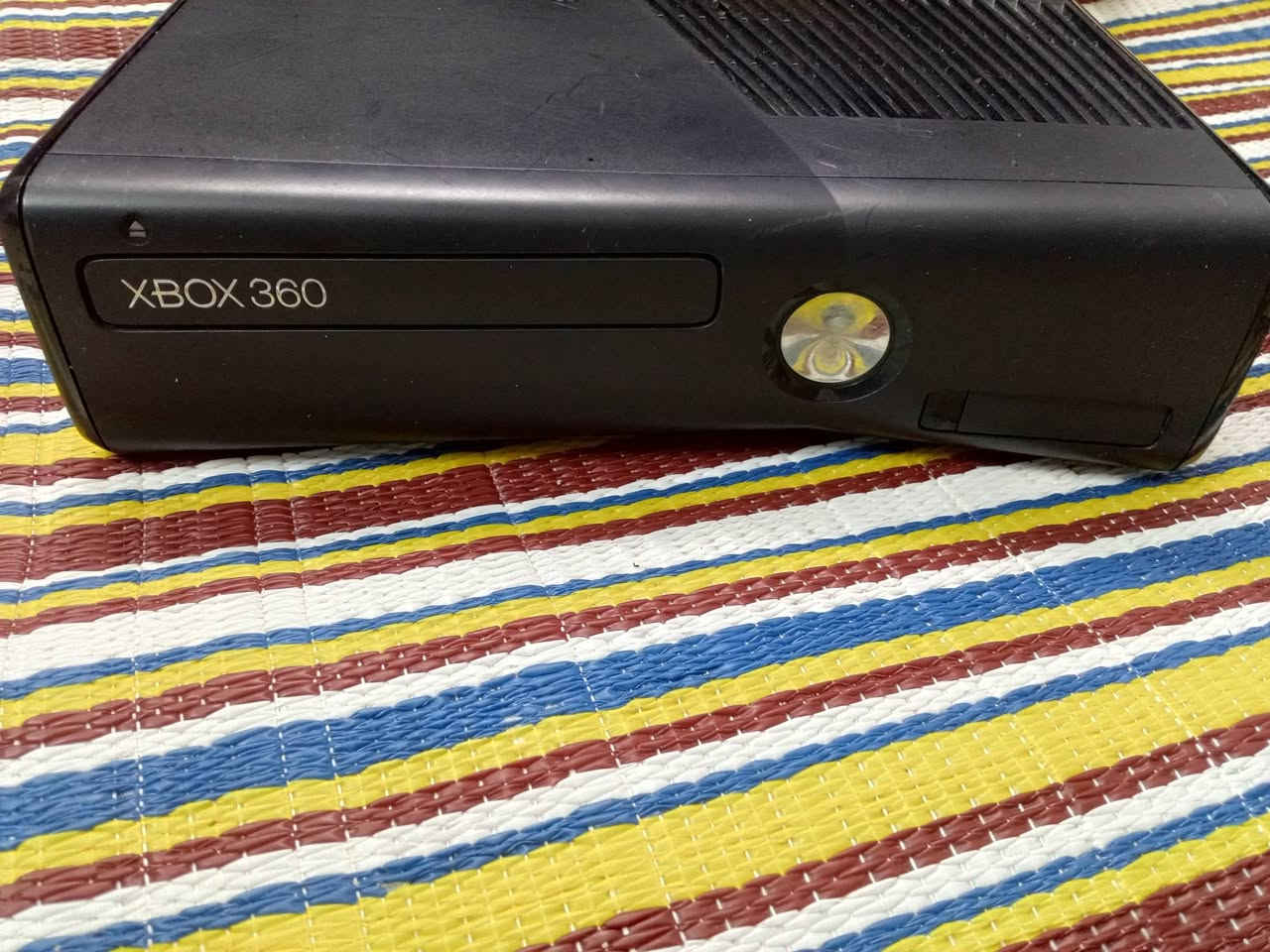 للبيع الاسم : اكس بوكس 360
الشغلات التجي ويا : يدات 2 شاحنه لليده شاحنه تشغل البلي بي

النظافه: 85/100

الالعاب: 262

السعر : 100 بي مجال بسيط


**إذا كنت صاحب هذا الإعلان وتريد حذفه لأي سبب، رجاءا أرسل رسالة إلى الدعم الفني**