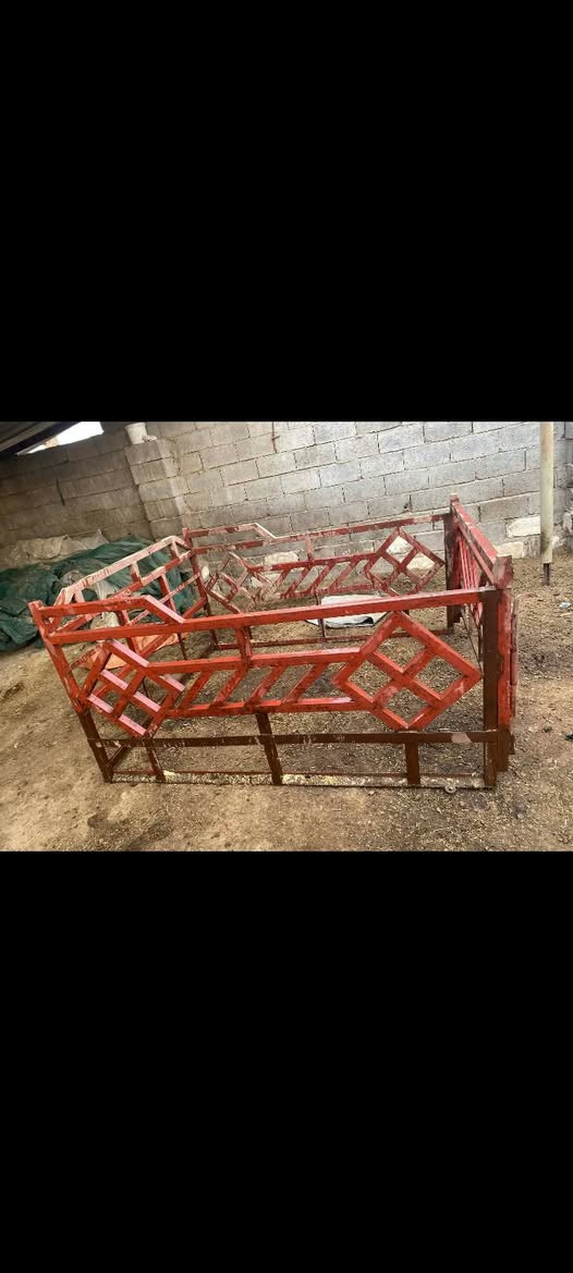 للبيع محجر بيكم جديد فقط صبع يرادله
العنوان بغداد المحموديه 
***********
***********
