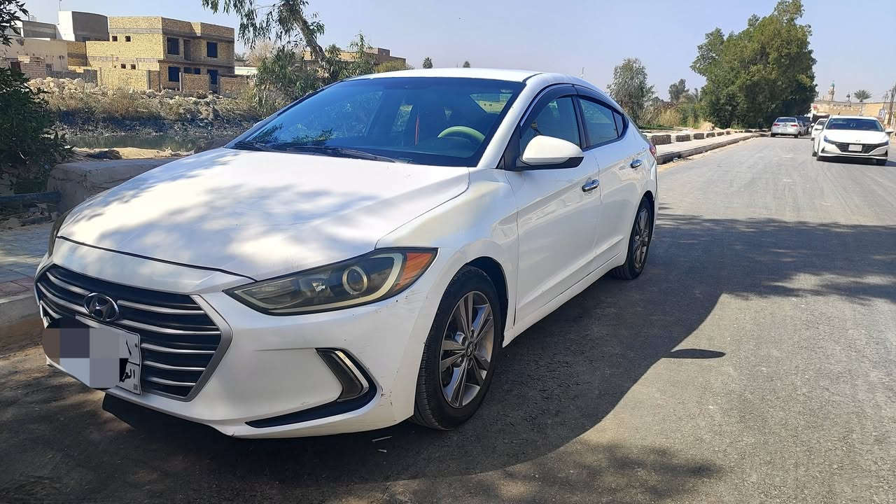 سلام عليكم
النتر2017 للبيع وارد امريكي
رقم اربيل 
مواصفات فول عدا الكشنات مو جلد 
تحكمات استيرن مثبت سرعه
3 انظمه قياده 
ماشيه 184 دوشمه فرو كاعيه جلد 
الضرر باب السائق عابر النرماده والدوسه 
ليب واحد عده باب السائق مبدل 
بيهه مكانات كافع الصبغ 
بيهه راجز الحر وبيه الحداديه موزينه 
السعر 105 
***********
