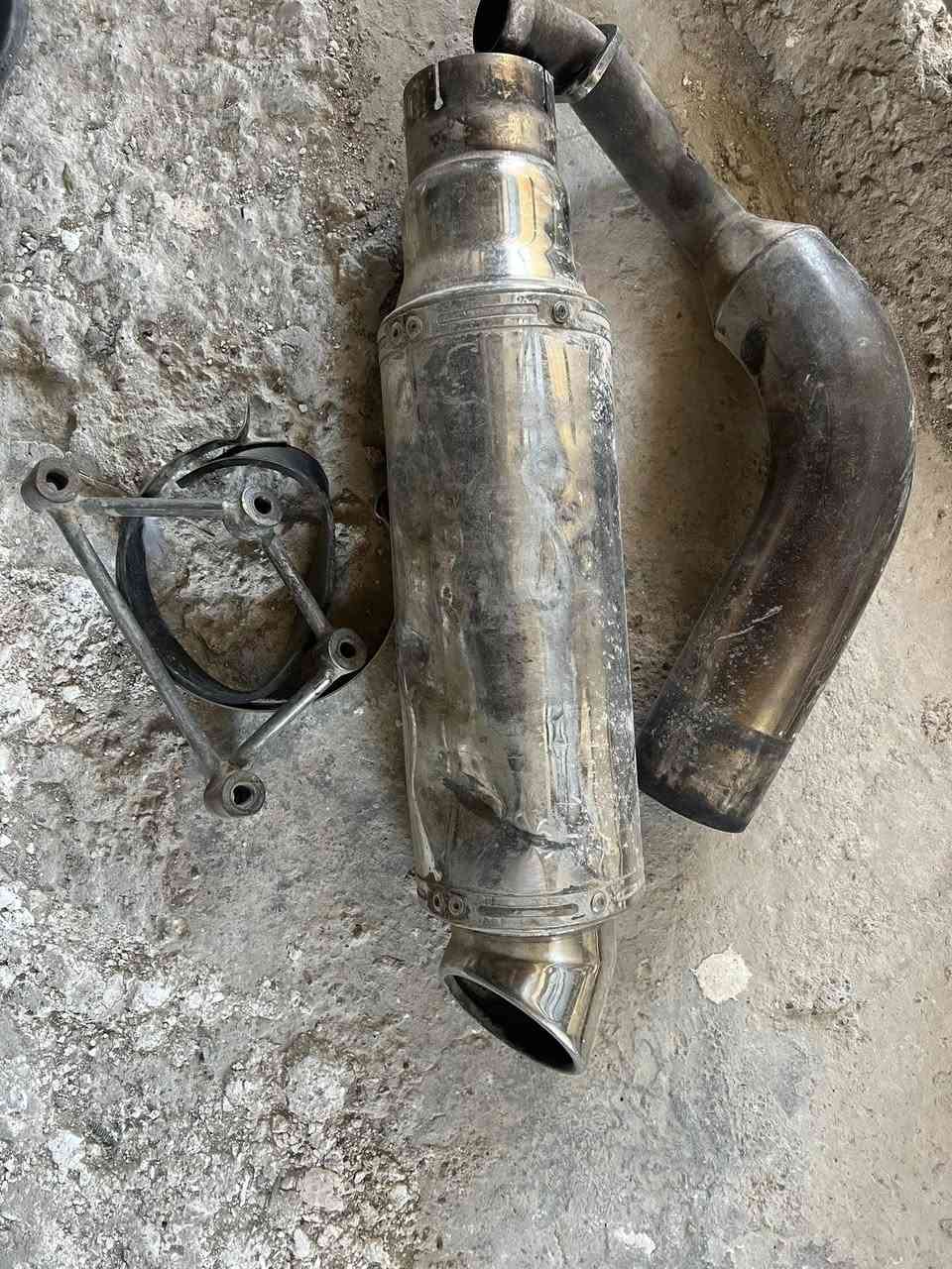 بسعر التراب 
ماعندي توصل تعال حمل واخذ مكان ديالى بعقوبه
مكينه كوم حديد
صالنصات تعليك عدد 2 مال ماجستا 
بك لايت 
كابريتر
دبلات اماميه تك رون 
جامرلغ خلفي 
دبلات خلفيه نيكل تزويد 
شاصي ماجستا


**إذا كنت صاحب هذا الإعلان وتريد حذفه لأي سبب، رجاءا أرسل رسالة إلى الدعم الفني**