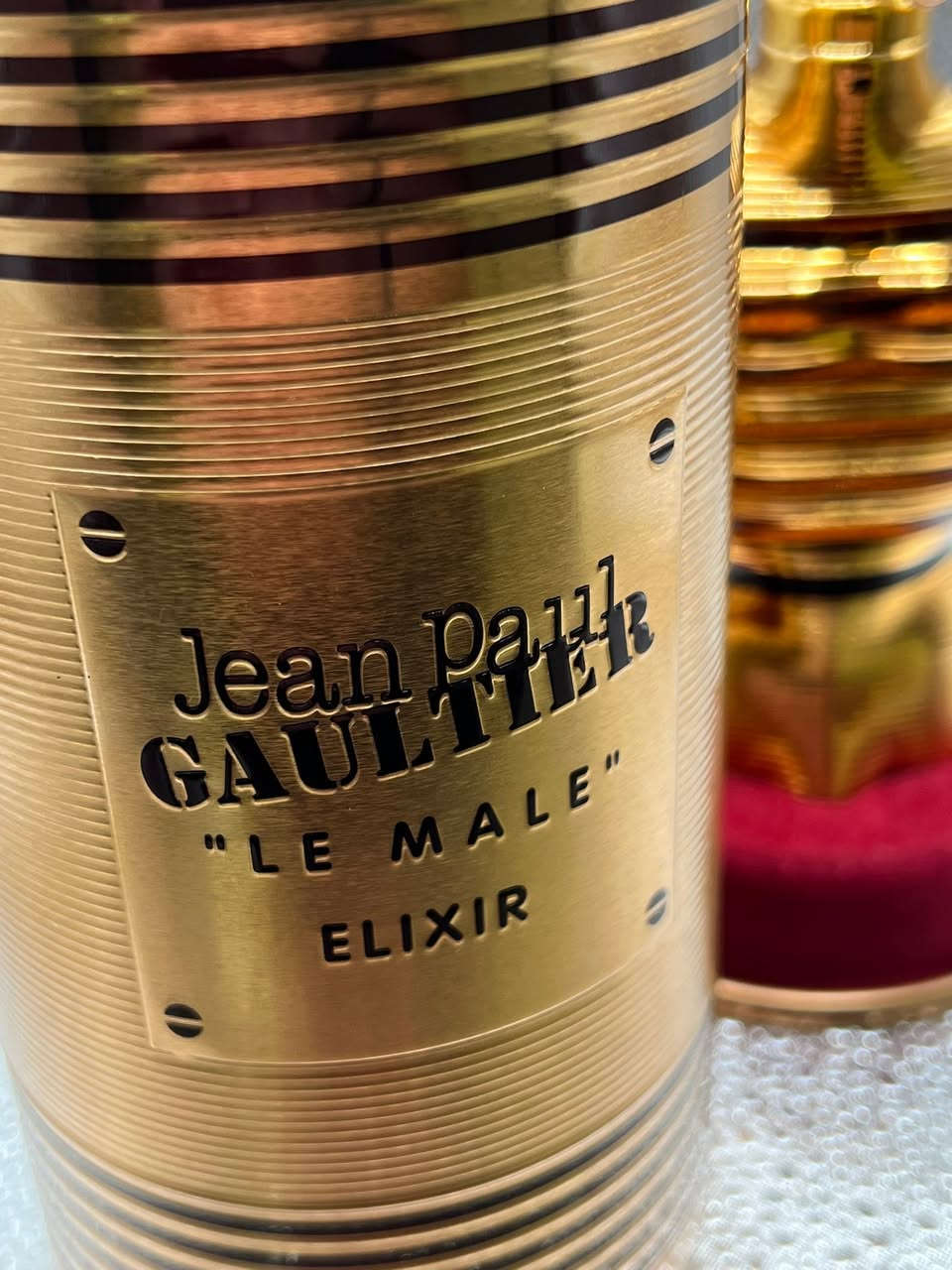 عطر ماركة أمزون جديد غير مستخدم
متوفر توصيل لجميع محافظات العراق


**إذا كنت صاحب هذا الإعلان وتريد حذفه لأي سبب، رجاءا أرسل رسالة إلى الدعم الفني**