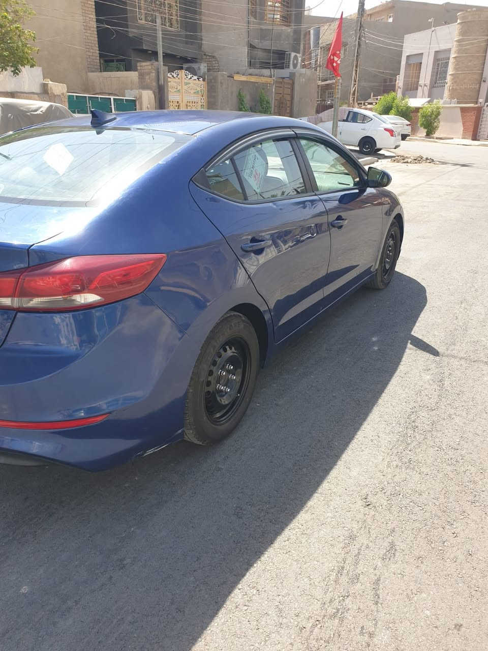 السلام عليكم للبيع النترا 2017 حادثهه حالوب موضح بالسونار مكانها بغداد وبأسمي السعر 115 وبيها مجال للتواصل على هذا الرقم غير متواجد بالفيس ***********
