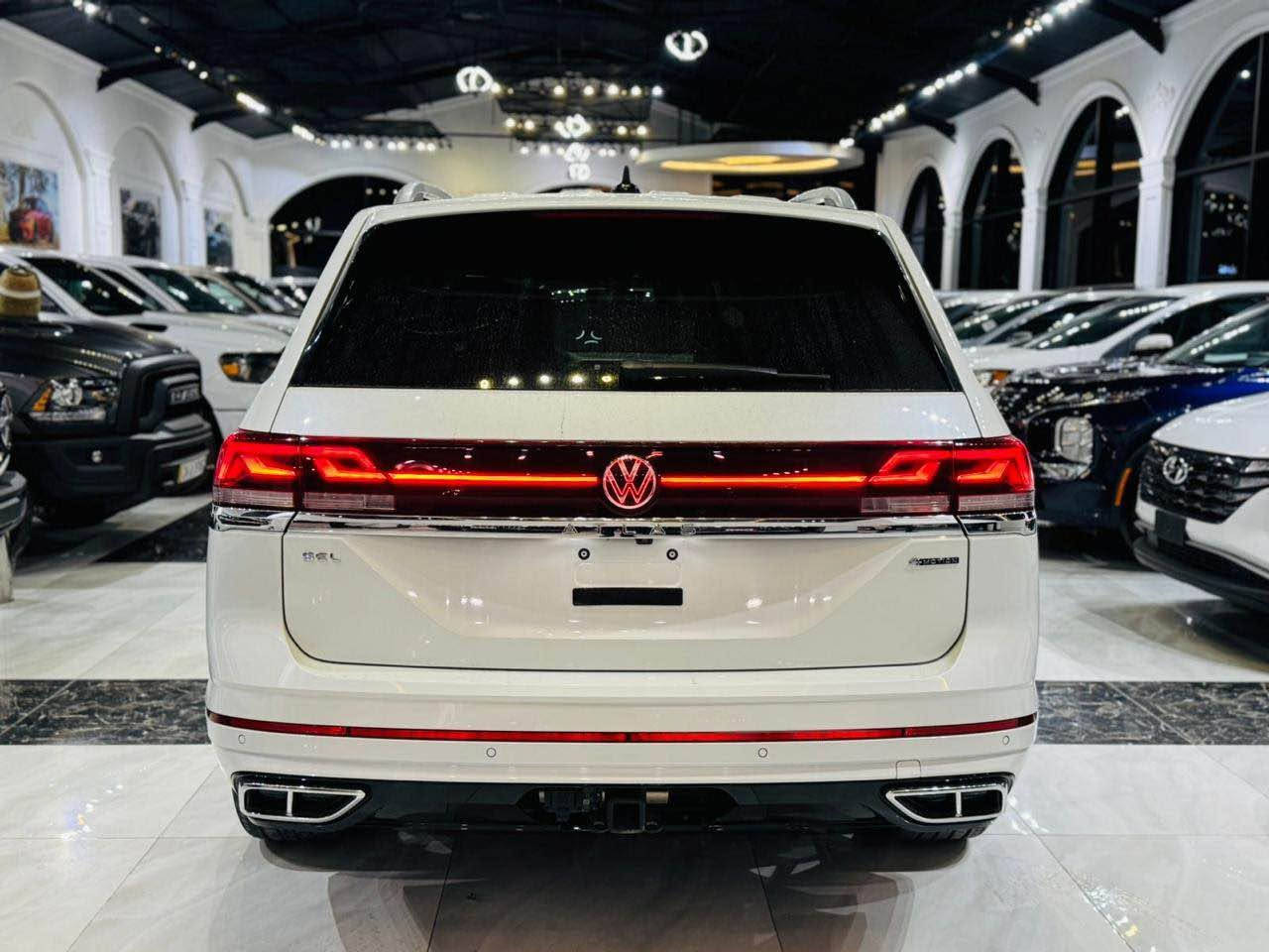 عربى/کوردى
فولكسفاغن
أطلس, SEL Premium R-Line, 2024
عدد الأميال : 9,000 ميل
ضرر: اربع قطع
سلندر: 4 سلندر
محرک: 2.0
السعر / 24,800 ⬇️ 🔥 
الكاميرا الخلفية - سقف بانورامي - صندوق كهربائي  - كاميرا 360 - مستشعر وقوف - تدفئة المقاعد - بصمة - مثبت السرعة - مرايا جانبية كهربائية - مراقبة النقطة العمياء - مقاعد كهربائية - 8 وسادة هوائية - مصابيح زينون الأمامية - قفل مركزي للأبواب - تدفئة مقود القيادة - إنارة محيطية - التشغيل عن بعد - ABS - AWD - مقاعد الصف الثالث - رادار - ستائر خلفية
العنوان: اربيل  -  شركة فانسي كارس
   شارع  ١٠٠م مقابل كورد نفت

☎️-***********
☎️-***********

*************

‎ڤۆڵکسواگن
ئەتلەس, SEL Premium R-Line, 2024
ماوەی ڕۆیشتن : 9,000 ميل
بۆیاغ: 4 پارچە
پستۆن: 4 پستۆن
بزوێنەر: 2.0
 نرخ / 24,800$ ⬇️ 🔥 
کامێرای دواوە - پانۆراما - سندوقی کارەبایی - کامێرا 360 - حەساس - گەرمکەرەوەی کوشن - بەسمە - دیاریکرنی خێرایی - ئاوێنەی لاتەنیشتی کارەبایی - ئاوێنەی ڕادار - کورسی کارەبایی - 8 پەرەشووت - لایتی پێشەوەی زینۆن - قوفڵی دەرگاکان - سوکان هیتەر - ڕووناکی دەوروبەری ژورەوە - شەغال - ABS - AWD - کورسی ڕیزی سێ - ڕادار - پەردە

📍  ناونیشان: هەولێر کۆمپانیای فانسی کارس 
        شەقامی ١٠٠م بەرامبەر كورد نفت

☎️-***********
☎️-*********** أربيل, العراق


**إذا كنت صاحب هذا الإعلان وتريد حذفه لأي سبب، رجاءا أرسل رسالة إلى الدعم الفني**