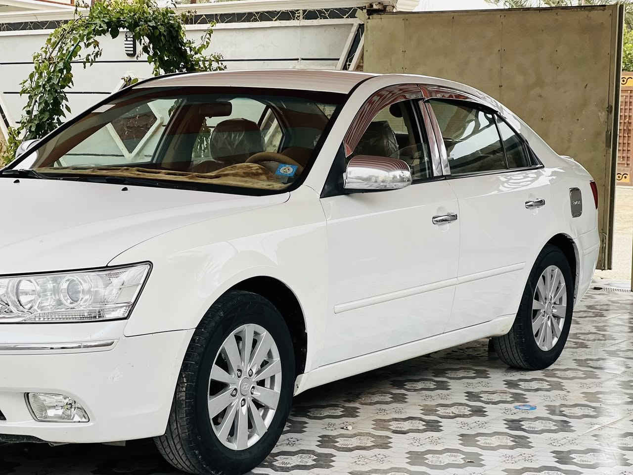 سلام عليكم سوناتا موديل 2010 رقم ديالى دولي مميز بسمي سنويه لل29 سياره جديده معنى كلمه مال جناي بيه صبخ 3قطع  فقط مثل ماموضح سونار  بدون دواخل سياره ليبل واحد دوشمه عامه تخم تاير جديد صدر أمامي خلفي جديد تبرد ثلج تدفئه كير مكينه كفاله مكينه2400 سعر (120) وبيه  مجال مكاني ديالى سراجق ***********
