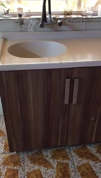 كاونتر للبيع للاستفسار على رقم 07817579807