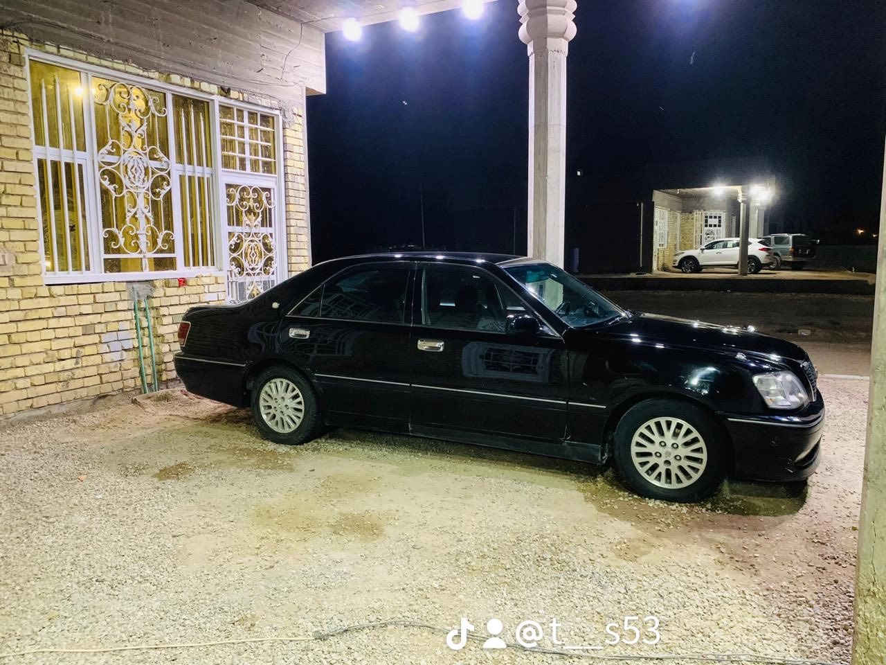 سلام عليگم للبيع ملكه موديل 2003مكفوله السيارا فقط كصه قمار الباقي مكفول داخل اسود محرك ديفور الصغير 
كير محرك مكفولات صدر حداديه كل جديد كهربايات كلها 
شغاله لايت زنون البلادي ابو العدسه السياره مال جناي حيل متعوب عليها تخم تاير  مكان السيارا بغداد تقاطع النهروان 
ال سعر 48وبيها مجال بصيط الستفسار ***********🫡
