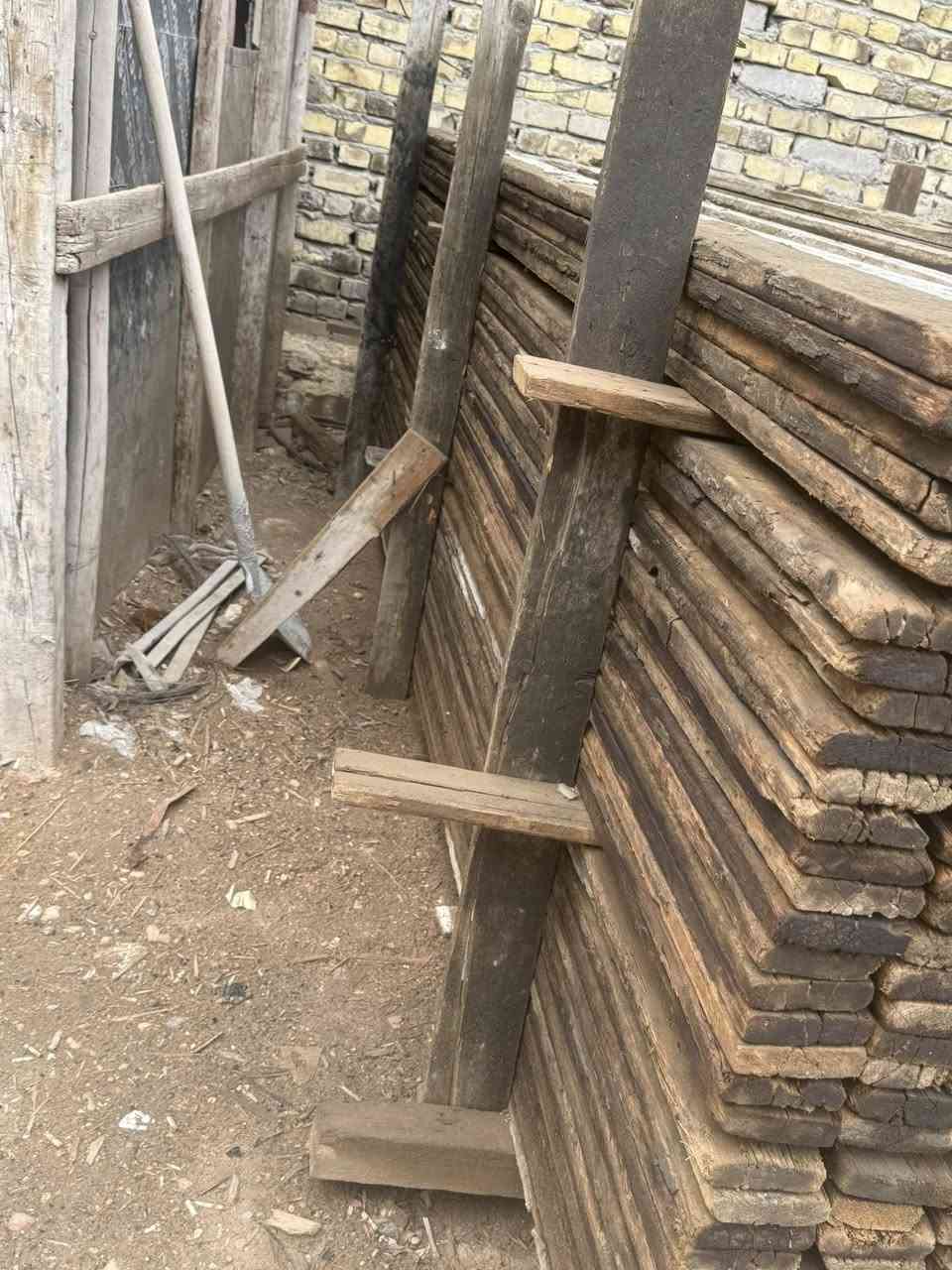 لوح جديد ولوح مستعمل مع جكات مع فخات مع بقار سير٣X3 بيع مفرد


**إذا كنت صاحب هذا الإعلان وتريد حذفه لأي سبب، رجاءا أرسل رسالة إلى الدعم الفني**