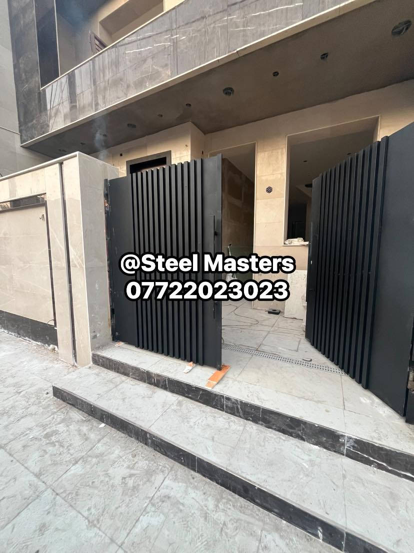 🛑نقدا & بالتقسيط 
ورشة Steel Masters لأعمال الحدادة 

باب حديد خارجي بتصميم شرائح مودرن بلون وتصميم متناسق مع الواجهة 

✅ تنفيذ من حديد مجلفن 
✅ دهان بودر كوت بلون اسود طافي
✅ تصميم شرائح عمودي مغلق بالكامل 
✅ تصميم عصري وخصوصية عالية   

📐 تصميم عملي _  متين وامن متناسق مع الواجهات 

تنفيذ فعلي من ورشة #steel_masters

📍 للتواصل والاستفسار:
+964 ***********
العراق_بغداد
