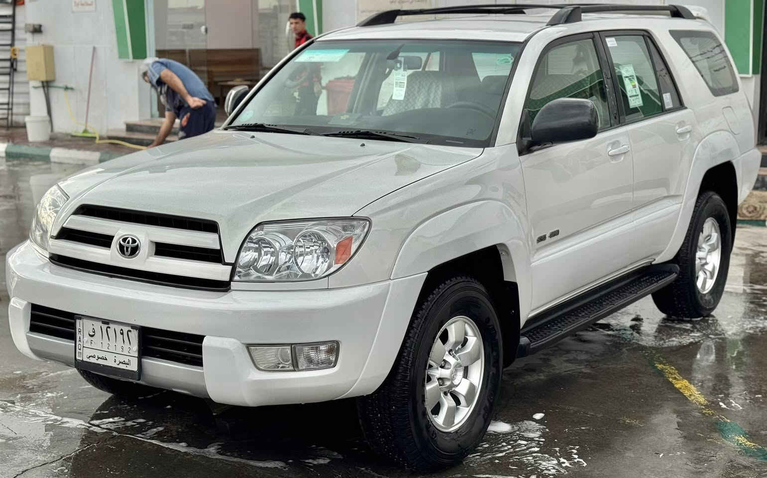 السلام عليكم للبيع تويوتا فوررنر موديل 2004 وارد امريكي كلين تايتل كفالة ضربة تبديل فتح بيها صبغ جزء من البنيد وجزء من الجاملغ الخلفي كد شبر اثر باب مال بيت مأشر علي فقط باقي السيارة كفالة مكينة وكير مكفولات لا تبخير لا تنقيص لا دخان حجم المحرك 6سلندر 4000 حدادية وتخم تاير من الطول لطول شد جديد تايرات تخم دنلوب ياباني اصلي تبريد ثلج تدفئة شغالة جام اوتو شاشة وكامرة باب الصندوق شفط رقم بصرة الماني مشروع وطني سنوية ما منتهية تحويل مباشر ثاني يوم سيارةجاهزةبرغي ما بيهانقص والسيارةكلهاعلى وضع الشركةحتى كتلوكات الشركة وياها
_______________________________________

العنوان:البصرة الأمن الداخلي.

السعر:125 وبيها مجال .

للأستفسارالأتصال:***********//***********
