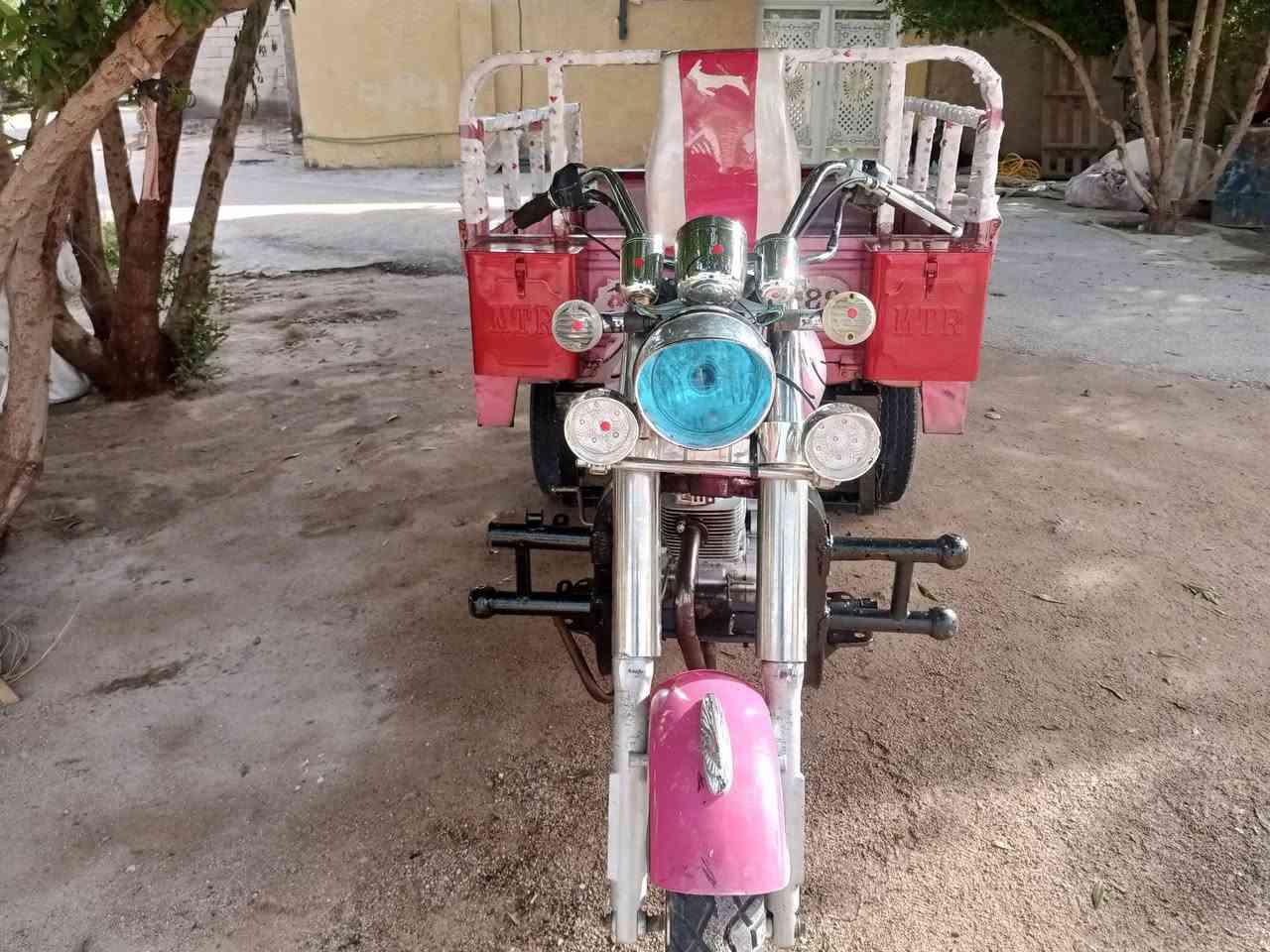 السلام عليكم ستوته للبيع2016 نضيفه مكينه كير بوكس واكسن نضيفات بنزات بريك جدد تايرات  جدد شاصي مكفول أوراق أصولية وكيله شارع المدينة السعر 1500 وبيه مجال المكان الكوفة الاتصال على الرقم ***********
