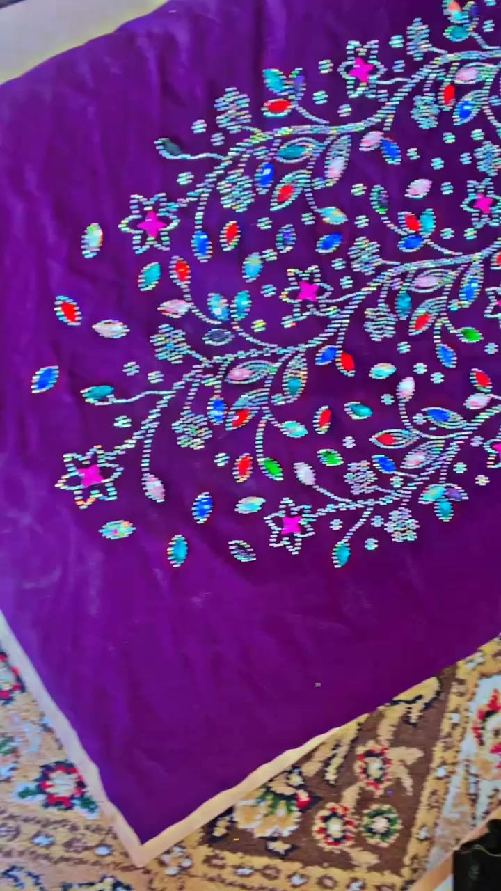 اگر ئه‌كاته‌وه‌ بۆ جه‌ژن❤️‍🔥
گه‌یاندن هه‌یه‌ 🚕
به‌ قوماشی قه‌یفه‌ و هاوینه‌ش ده‌یكه‌ین🥹❤️‍🔥


**إذا كنت صاحب هذا الإعلان وتريد حذفه لأي سبب، رجاءا أرسل رسالة إلى الدعم الفني**