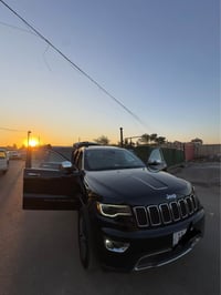 للبيع جيب لمتد 2017 كلين  تايتل بسعر مناسب 234 لون اسود  مواصفات لمتد ...