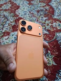 ايفون 11 • ذاكرة ١٢٨ • فيس ايدي واكف
