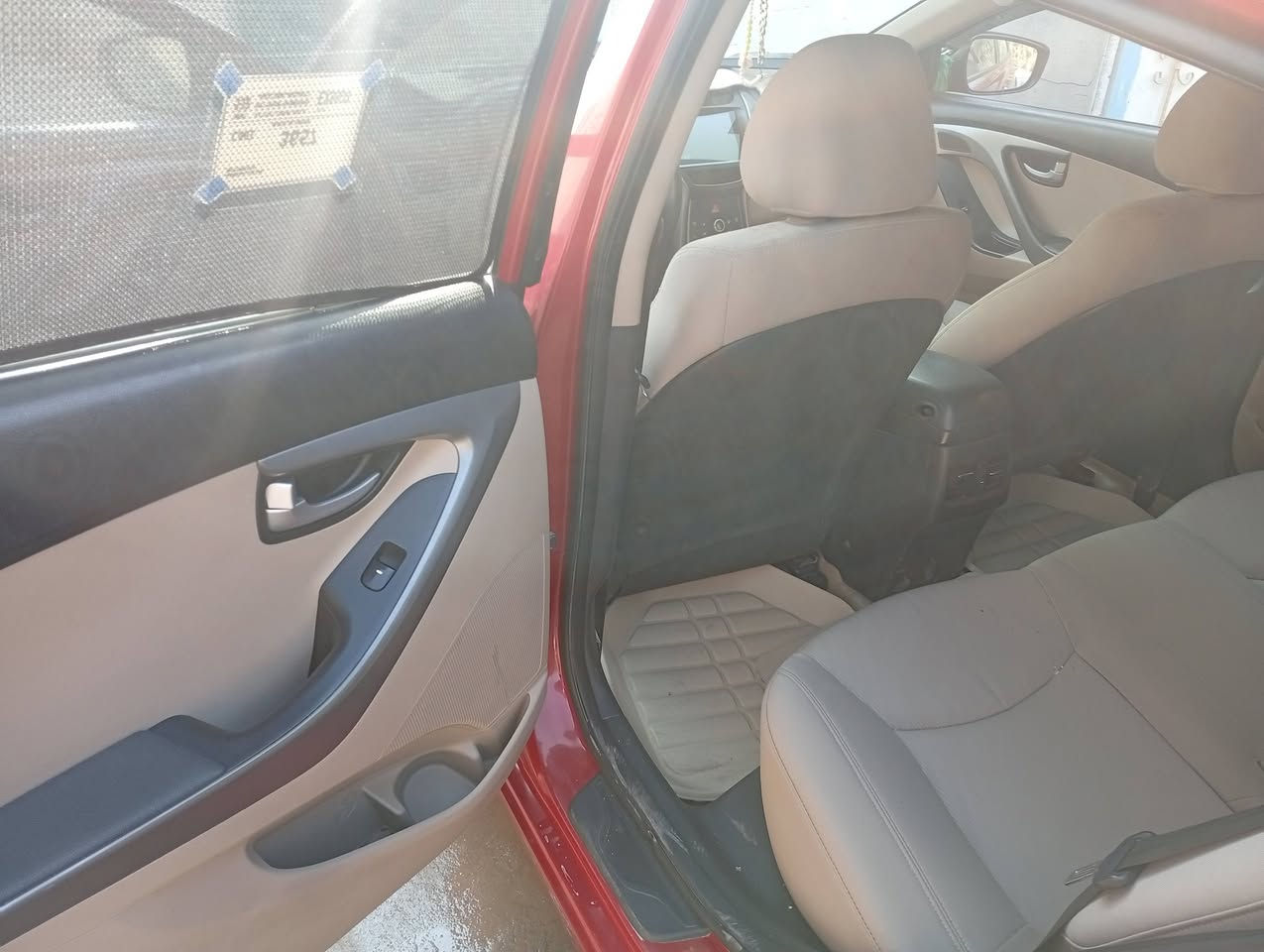 سلام عليكم عيوني سياره جديده بمعنه كلمه حلوه سياره كير مكينه تبريد صدر مكفولات بل كرتوان بيه بس باب سائق بيه باريد اقل شبر باقي كفاله عامه موديل 15 شراي يتصل وإني خادم للجميع السعر 125 وبيه مجال قليل للشراي مكاني بابل سياحي شراي يتصل وإني خادم ***********
