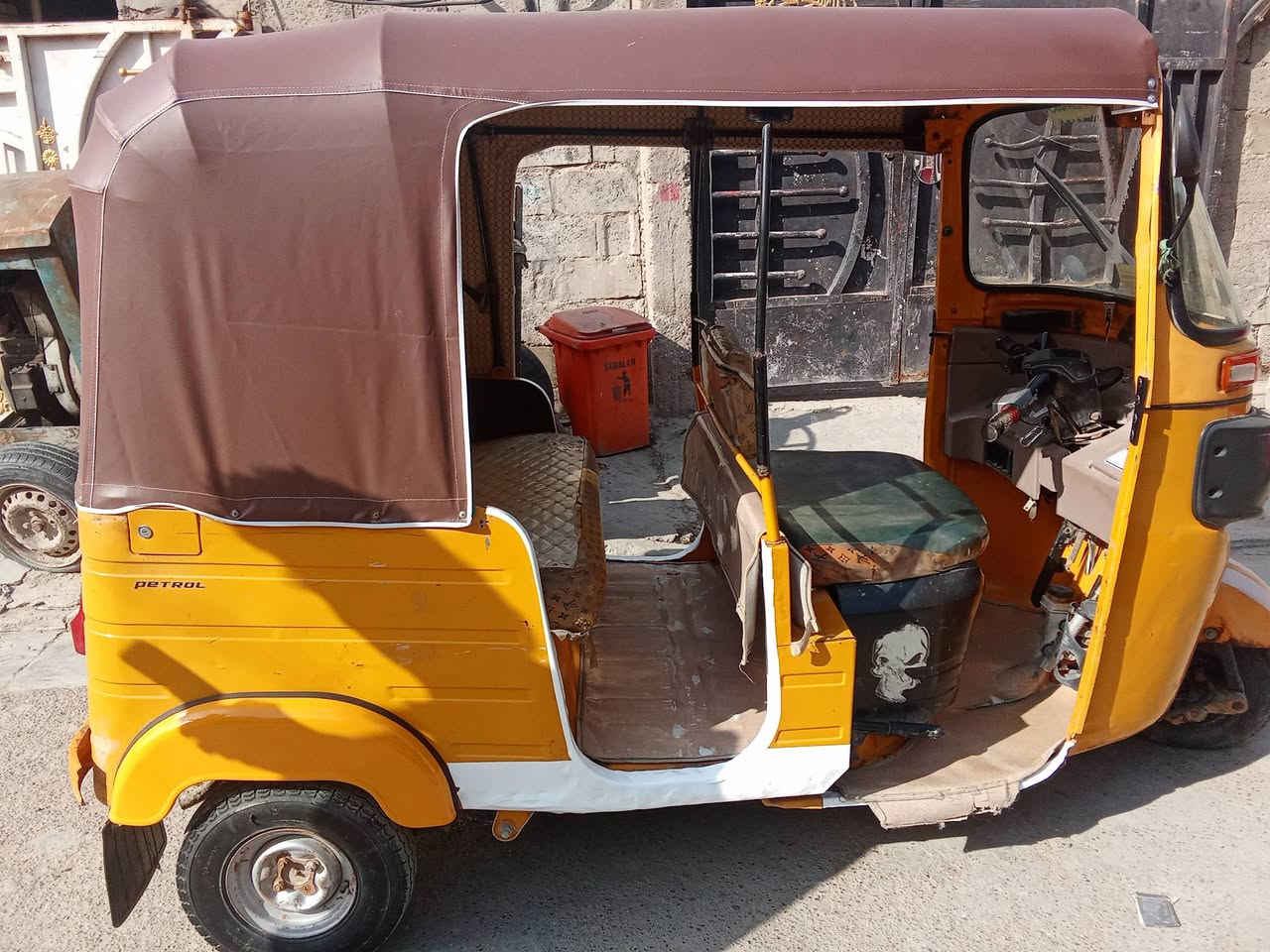 سلام عليكم تكتك 2019 شهر 9 مكفوله لا صبغ ولا معجون مكينه خير من الله لا تنقيص ولا تبخير سعرر 4300 وبيها مجال تصال *********** مكان كماليه
