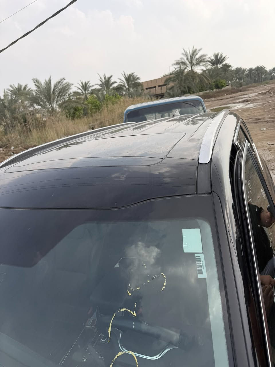 سلام عليكم سياره تلورايد داخله كتاب شهداء  باسمي موديل2025 بيها ٣ قطع صبغ  السعر٢٣٥ السياره رقم واسط  ماشيه ١٢٠٠٠ml  رقم التلفون ***********
