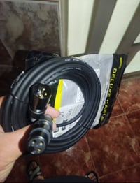 ٢٠ • الكترونيات • اكسسوارات