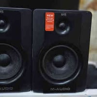 M Audio • سماعات ستوديو • الكارتون كامل