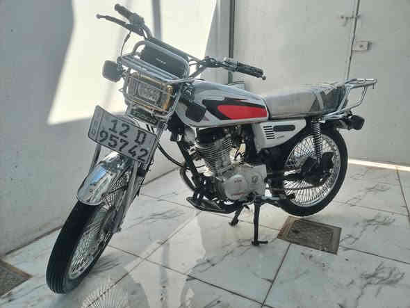 السلام وعليكم ماطور للبيع مرقم نينوى انكليزي موديل 2020 ماطور ماناقصو شي كامل سعرو مليون 650
***********.
  
***********
