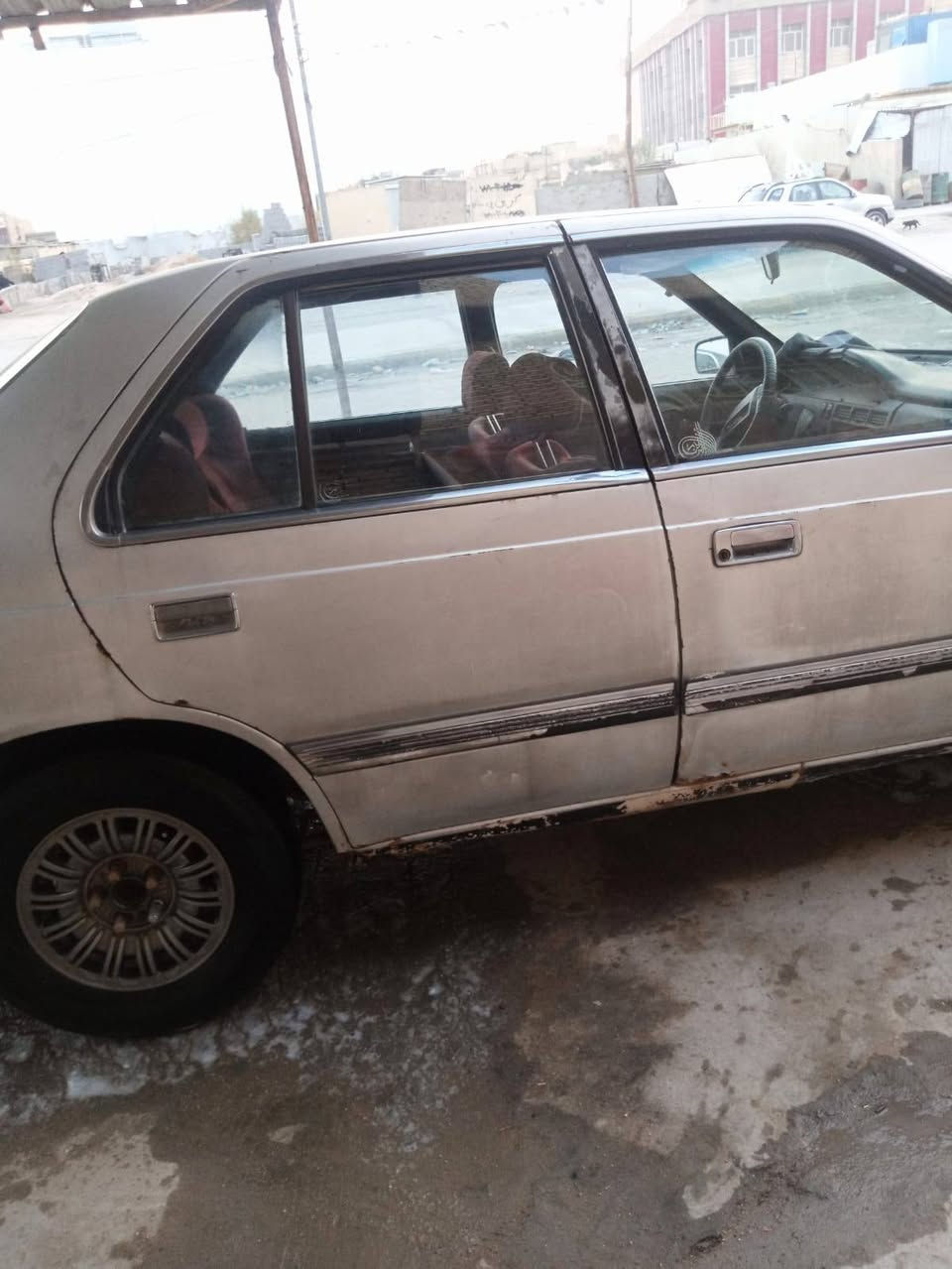 السلام عليكم مازده البيع مديل ٩٣مكينه وكير ونجي السياره جاهزه مكان للناصريه المركز السعر ١٨ ***********
