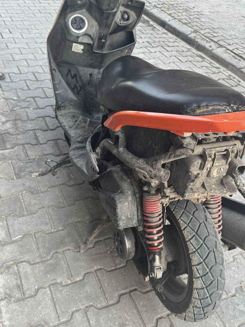 سلام عليكم سكنس فحل كابريتر ابيع كوم حديد سعر 300 وبيه مجال دراجة شغالة
استفسار ***********
