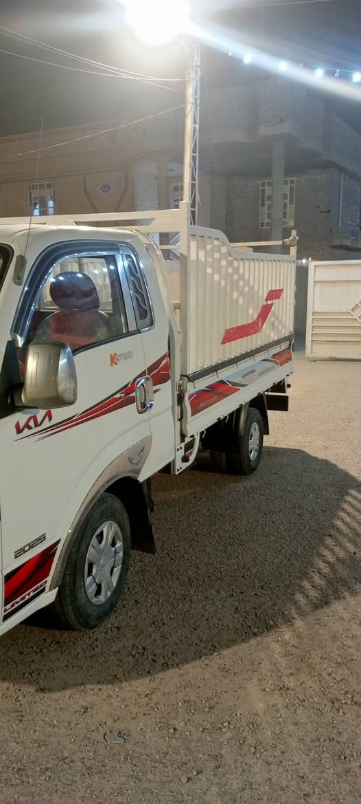 السلام عليكم ورحمة الله وبركاته سياره كيه عموشه للبيع رقم الانبار سياره نضيفه حيل مكفوله من ضربه وصبغ ومكفوله من كير ومحرك واكسل /تدفئه تبريد شغال كلشي سياره نضيفه حيل رقم صاحب السياره ***********/***********
