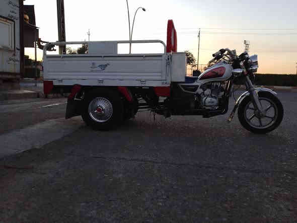 سلام عليكم ستوته للبيع اي  عيب ما بيه كهربائيات شغله ركبه شرط محرك شرط موديل 2023 السعر مليون و 400 وبي مجال بسيط عنواني كركوك وهذا رقمي***********
