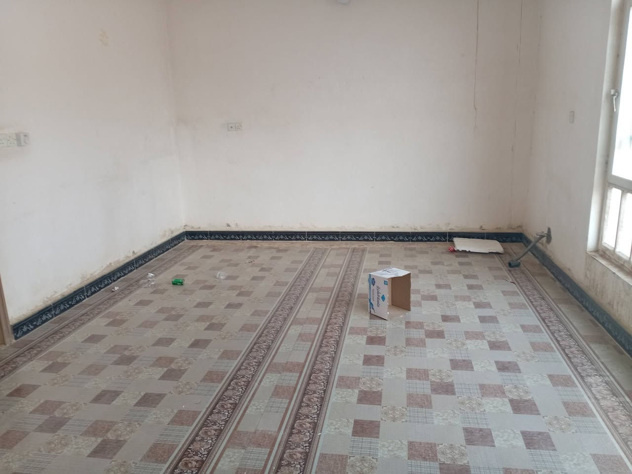 🏛️  دار سكني للإيجار 
  🏛️
____
🔰 الموقع  ام الخيل الثالثه  ➡️
----------------------------------------
🔳 طابو  
🔳 المساحه ٣٠٠ م
واجهه ١٥
-----------------------------
💎 تفاصيل البيت 💎  طابقين
____

🔹   ٤ غرف نوم  ▶️
🔹. ٢ صاله ▶️
🔹استقبال ▶️
🔹مطبخ  ▶️
🔹مجاميع صحيه داخليه وخارجيه بالطابق الثاني ▶️
🔹سطح ▶️
🔹كراج ▶️

--------------------------------

للأستفسار أكثر مراسلة الصفحه اول الاتصال على الأرقام
___________     ____________
📲*********** واتساب اتصال  
📲*********** واتساب اتصال 
___________     ____________

او زيارة موقعنا (( ام الخيل الأولى سوق العصري مجاور بيت حواء متواجدين من الساعه 🕒 3️⃣ عصرآ إلى الساعه 🕘9️⃣ مساءً))
